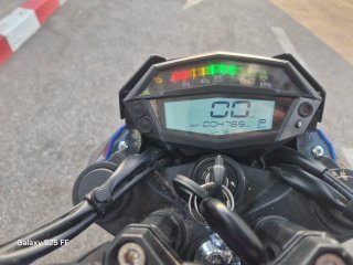 Moto Eléctrica Naked Azul y Negra