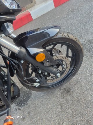 Moto Eléctrica Naked Azul y Negra
