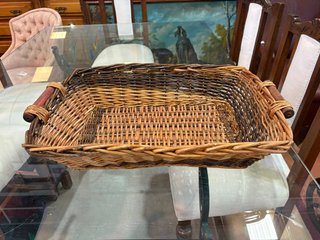 ANTIGUA CESTA DE MIMBRE