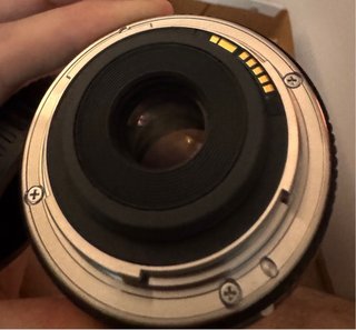 Objetivo Canon EFS 24mm f/2.8 STM
