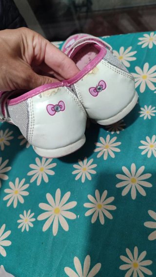 Zapatos niña Hello Kitty talla 30