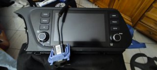 Autoradio Hyundai i20 e telecamera posteriore .