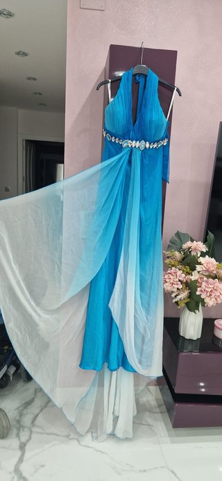 Vestido de fiesta largo azul y blanco