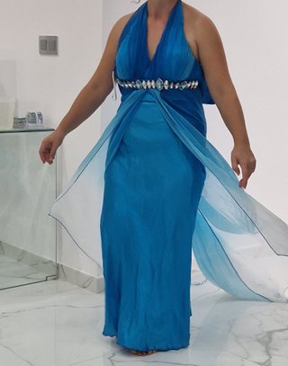 Vestido de fiesta largo azul y blanco