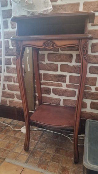 Mesa auxiliar antigua madera 34x42x84cm