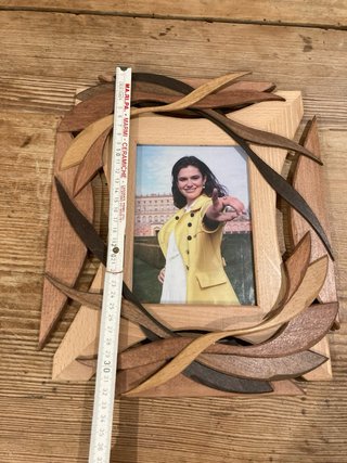 Cornice in legno artigianale