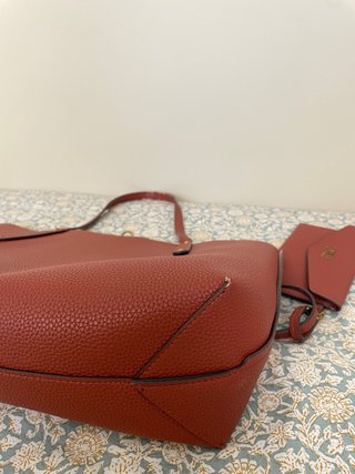 Bolso reversible Guess shopper marrón/rosa