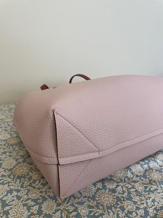 Bolso reversible Guess shopper marrón/rosa