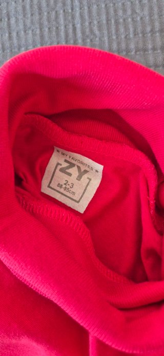Conjunto Calças Hello Kitty e Camisola Vermelha