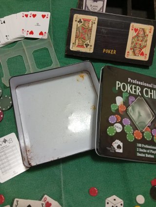 Set Carte da Gioco e Poker Chips