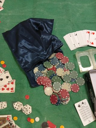 Set Carte da Gioco e Poker Chips