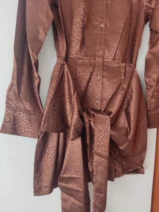 Vestido marrón estampado