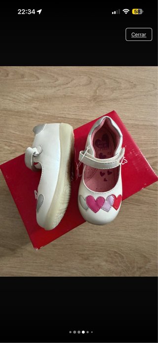 Zapatos Agatha Ruiz de la Prada Talla 22 Corazones