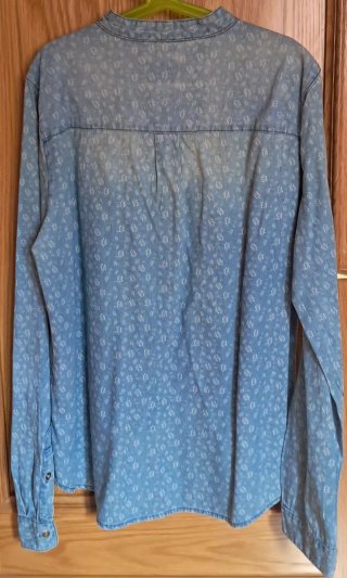 Camisa vaquera.