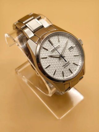 Seiko Presage Sharp Edged SPB165J1 – Esfera blanca