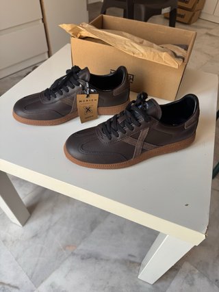 Zapatillas Munich Marrones Casual