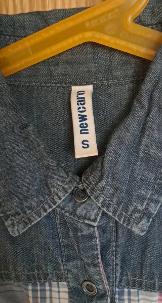 Camisa de cuadros.