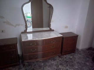 Juego de mesilla, cabecero y sinfonier
