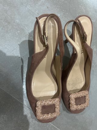 Sandalias tacón con pedrería