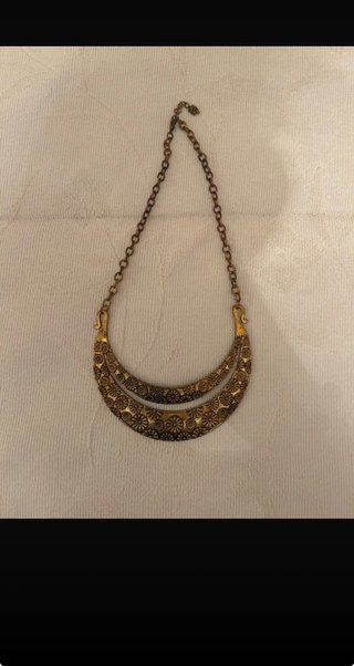 Collar dorado estilo étnico