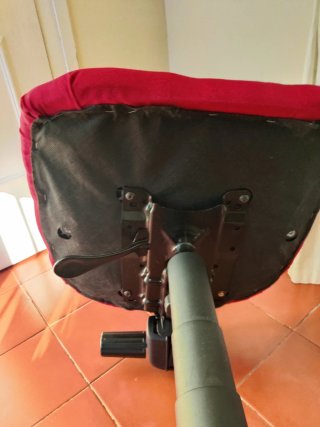Silla de escritorio regulable en altura
