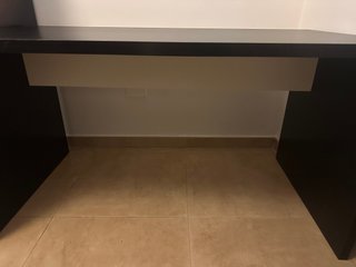 Mesa despacho Ikea, nueva