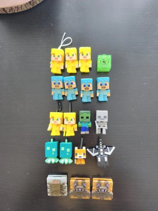 Muñecos Minecraft Kinder Sorpresa