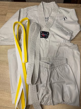 Kimono Taekwondo Decathlon 140cm Niño