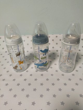 3 Biberones Nuk Anti cólicos + 2 Tetinas extra