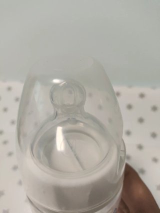 3 Biberones Nuk Anti cólicos + 2 Tetinas extra