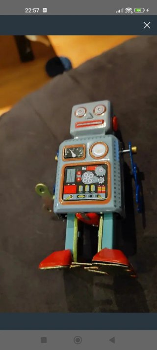 Robot di latta retrò