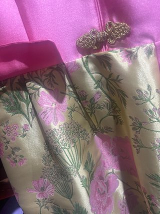 Vestido oriental rosa y amarillo
