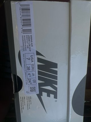 Sneakers Jordan Travis Scott Olive