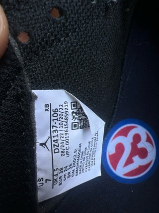Sneakers Jordan Travis Scott Olive