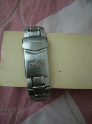 Reloj Lotus Cronógrafo Negro y Plateado