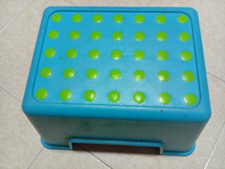 Taburete/Alzador Azul y Verde