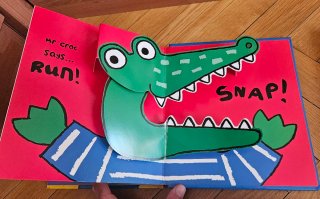 Cuentos infantiles en inglés Mr. Croc. Pop up