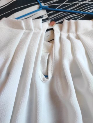 Camisa cuello Halter beige