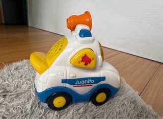 Juanito, coche policia de Tut Tut bólidos.