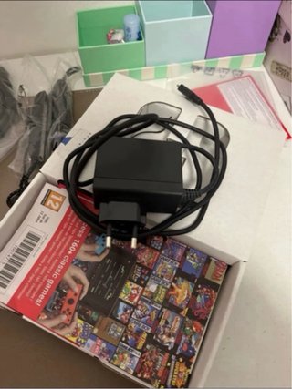 Nintendo Switch Bianco/Nero a Metà Prezzo