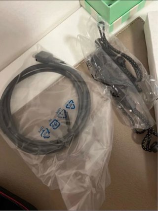 Nintendo Switch Bianco/Nero a Metà Prezzo