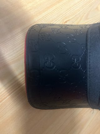 Gorra Gucci Negra con Serpiente y Logo GG