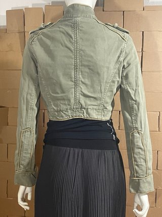 Cazadora militar Zara Y2K verde