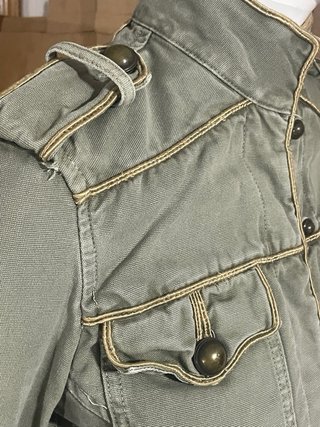 Cazadora militar Zara Y2K verde