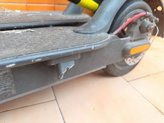 Dos Patinetes Eléctricos Xiaomi