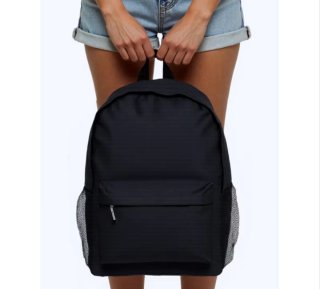 Mochila de poliéster negra