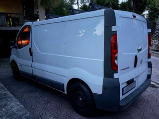 Nissan Primastar 2.0 115CV Furgoneta Trafic Vivaro