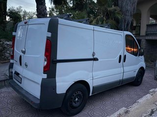 Nissan Primastar 2.0 115CV Furgoneta Trafic Vivaro
