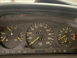 Mercedes benz 230e w124 1988