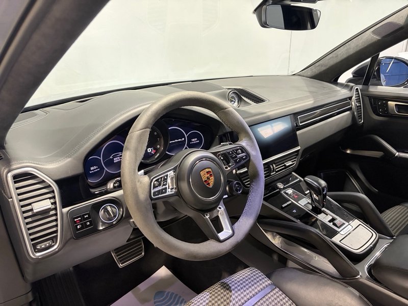 Porsche Cayenne 2020, foto 9
